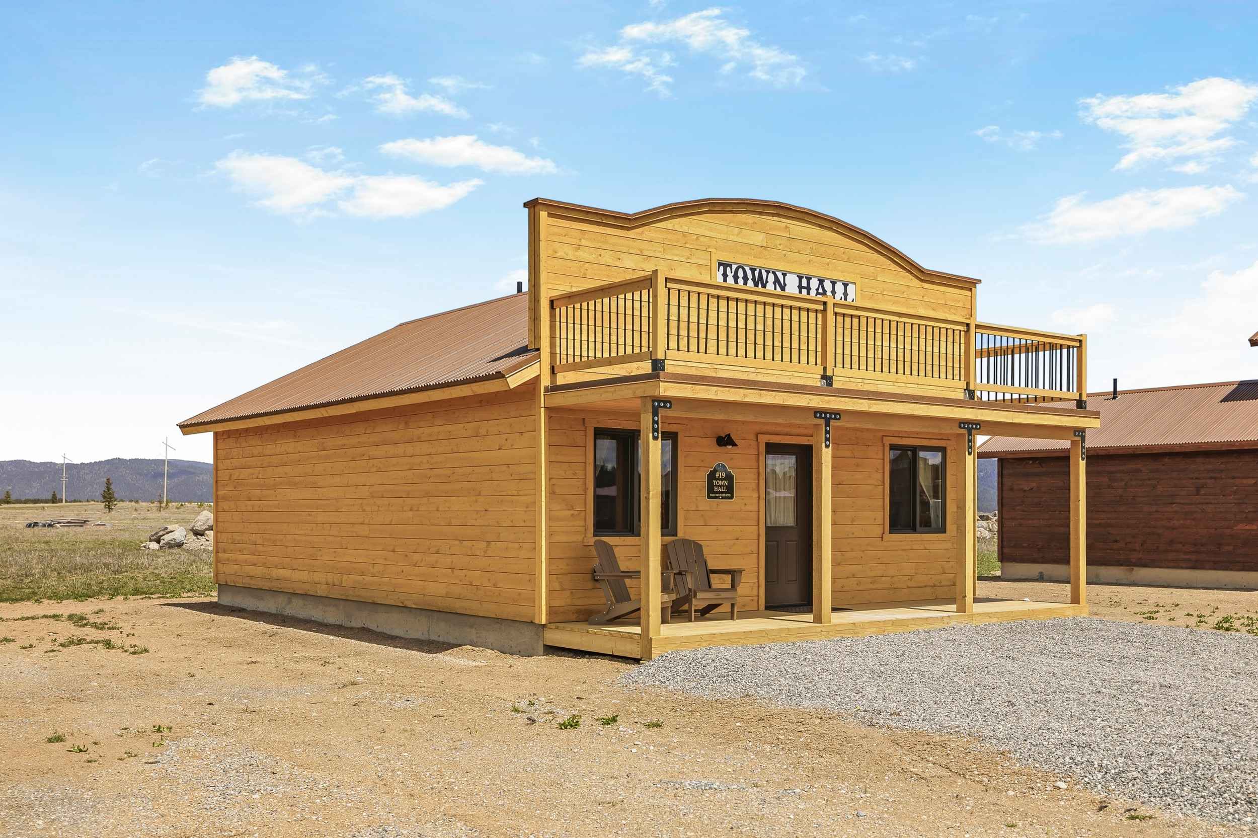 Town Hall Cabin gallery image