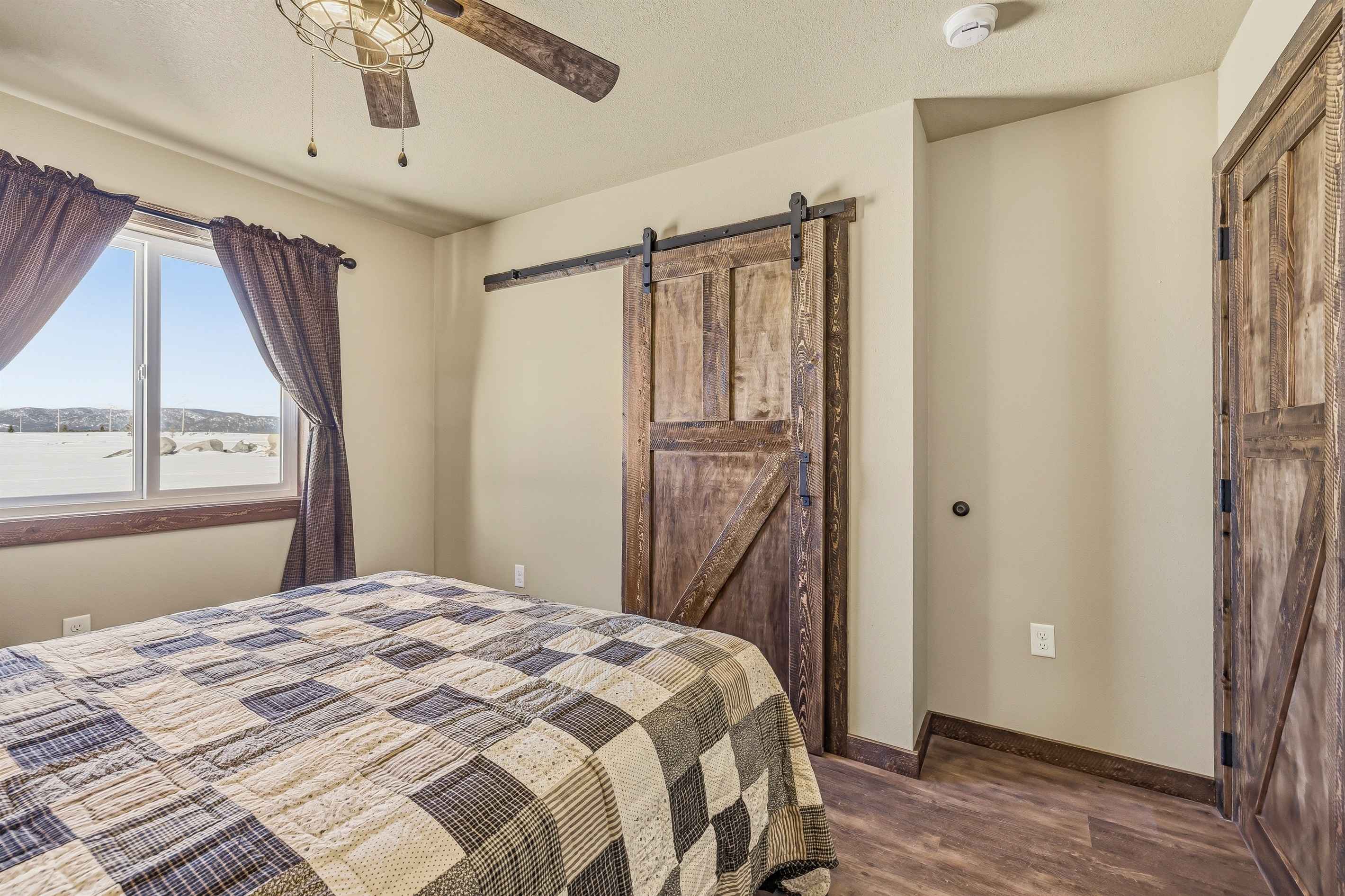 Town Hall Cabin gallery image