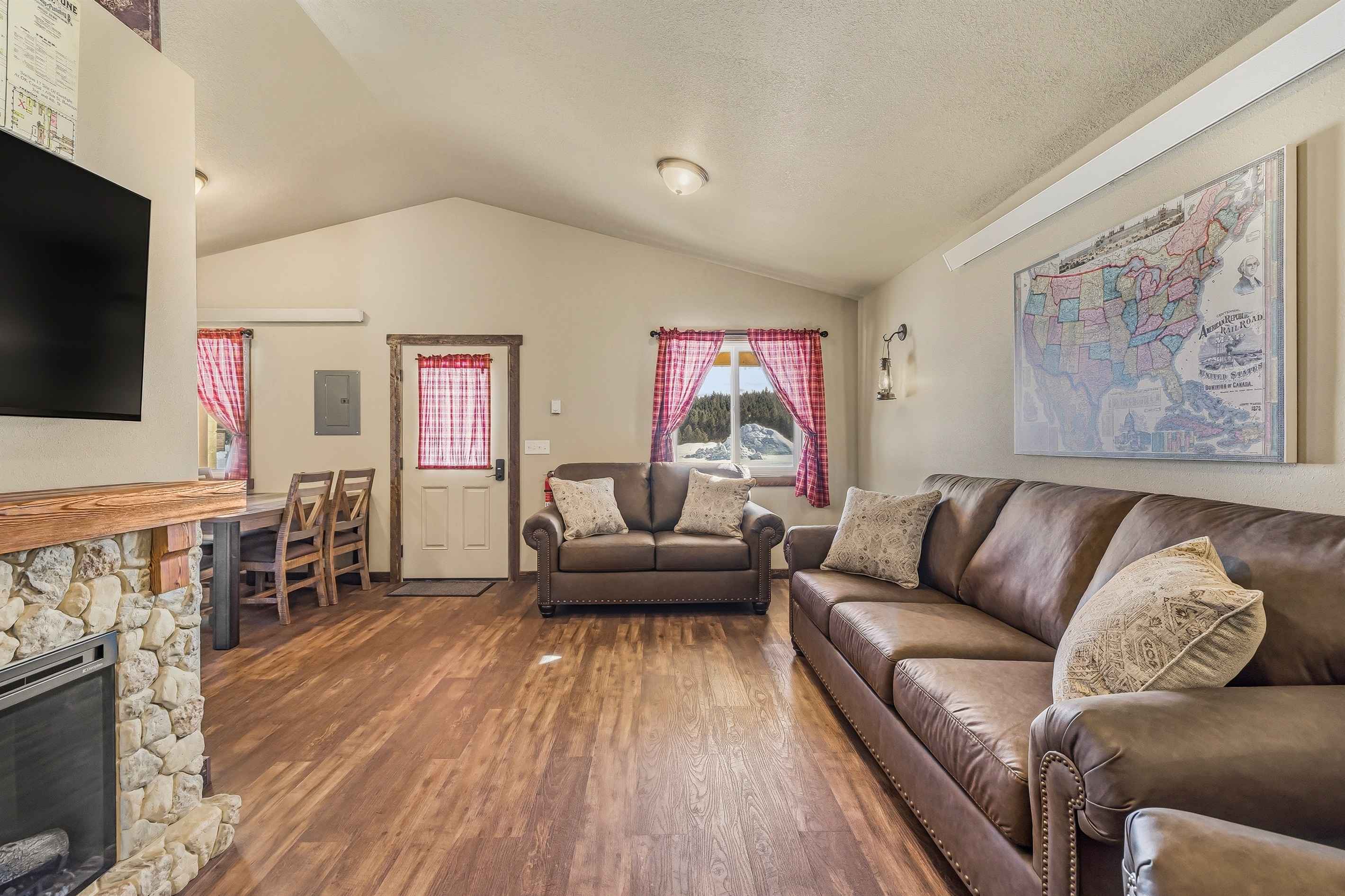 Town Hall Cabin gallery image