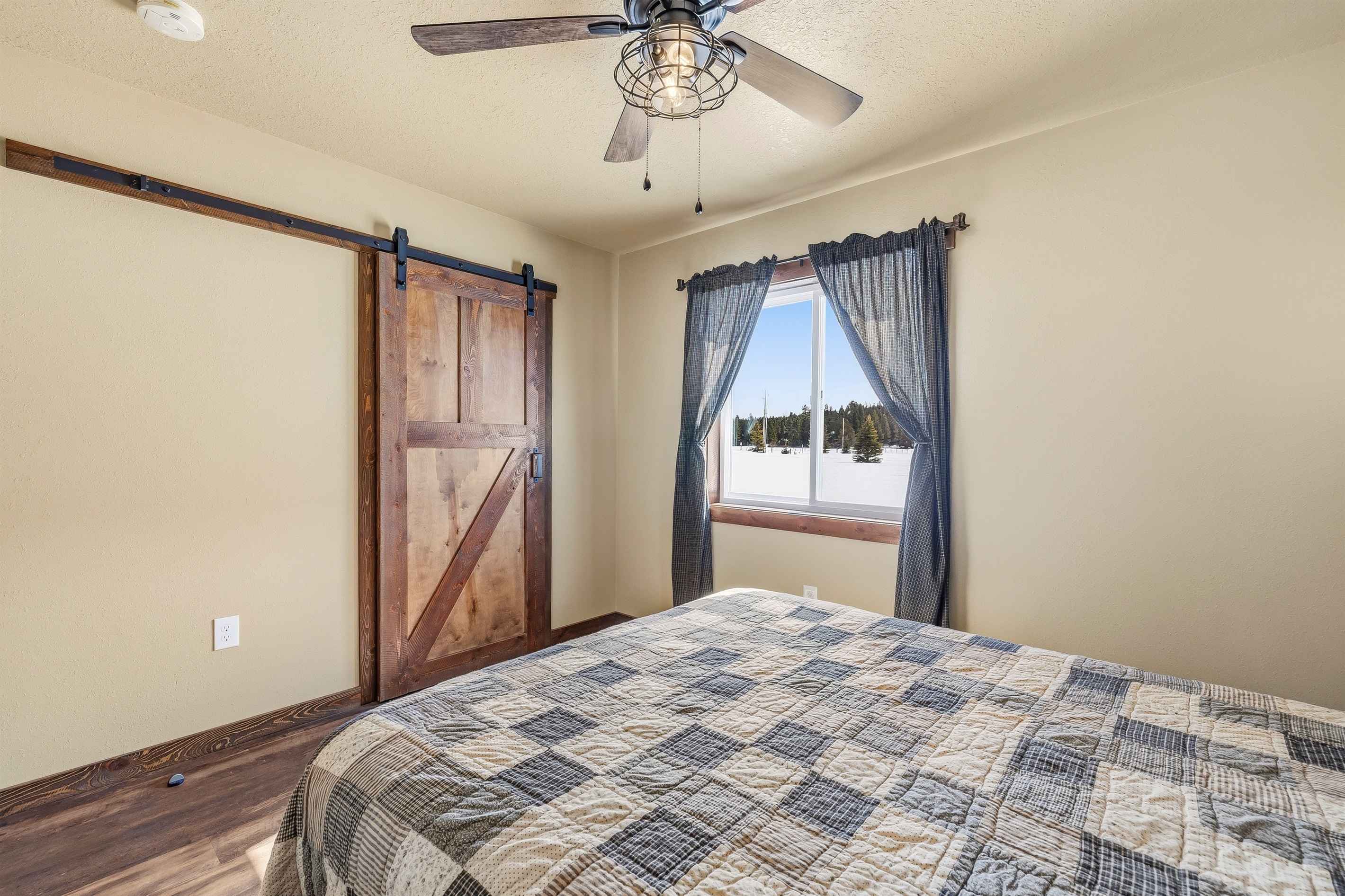 Rail Station Cabin gallery image