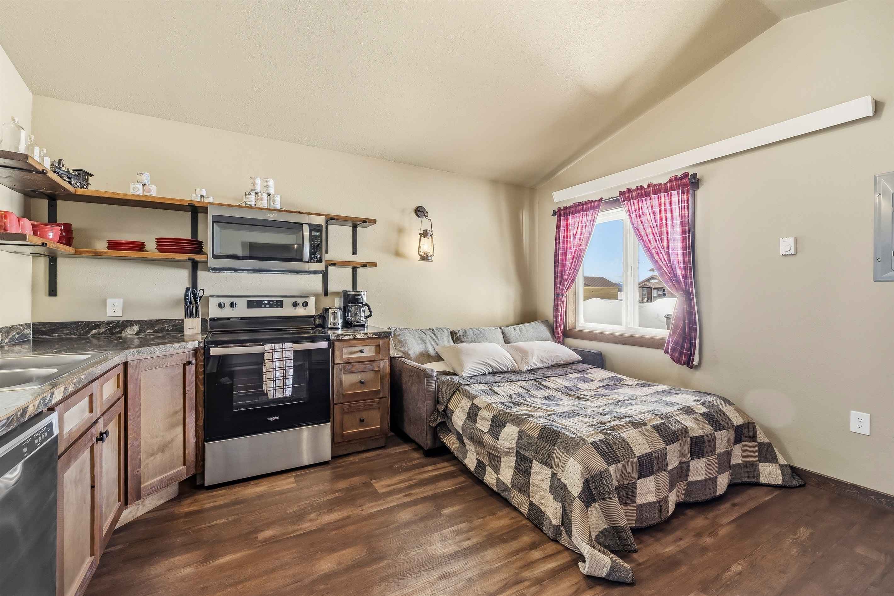 Rail Station Cabin gallery image