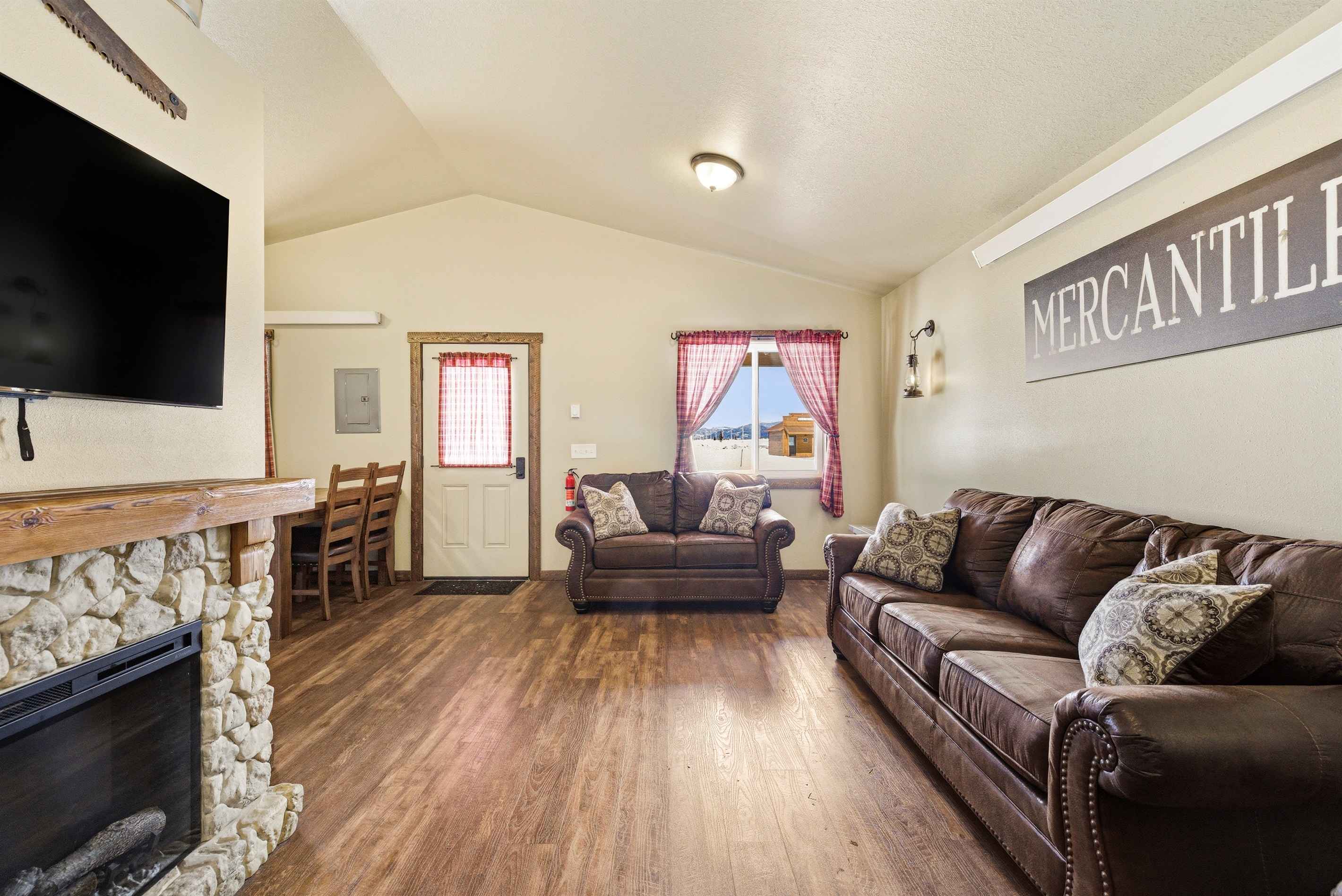 Mercantile Cabin gallery image