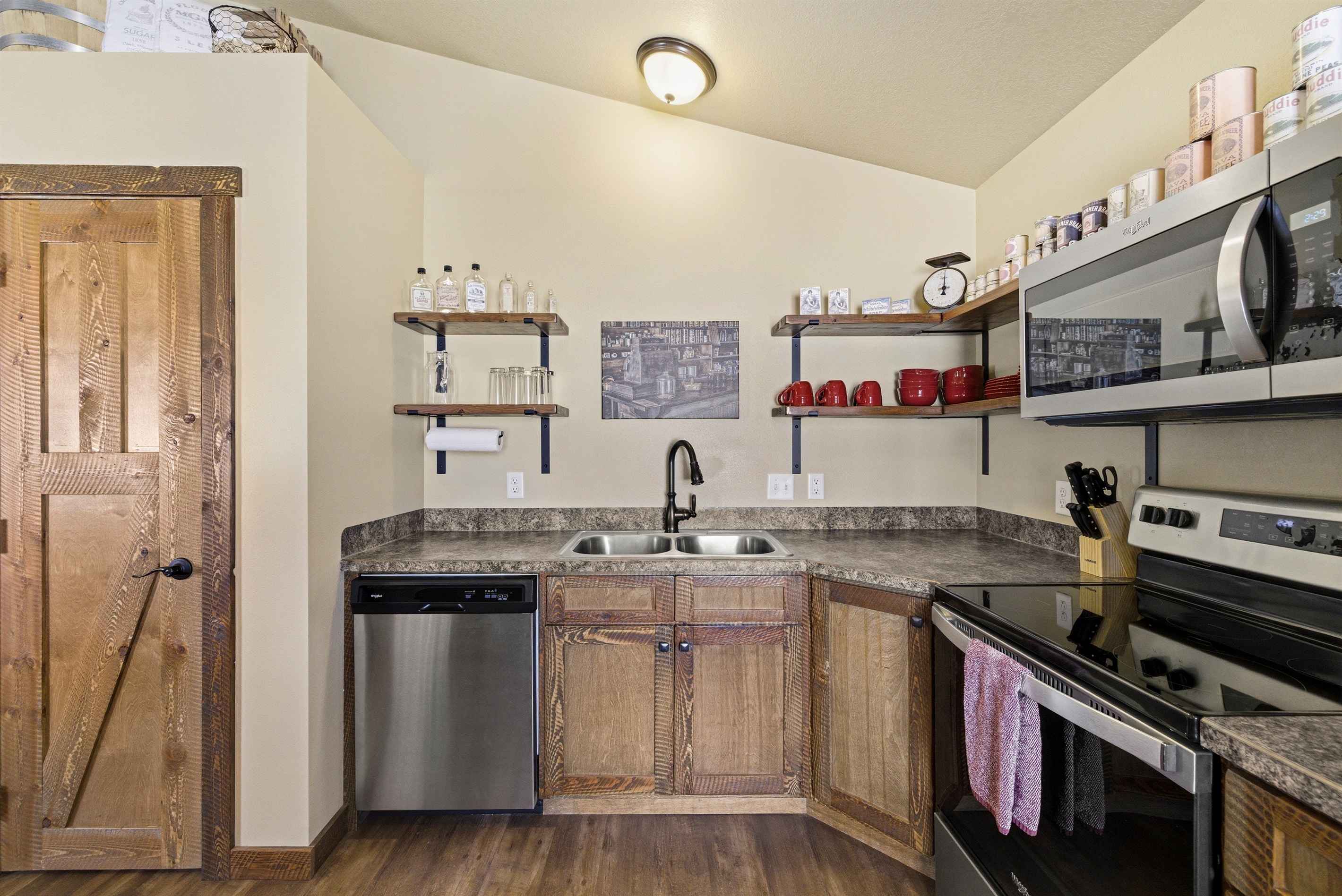 Mercantile Cabin gallery image