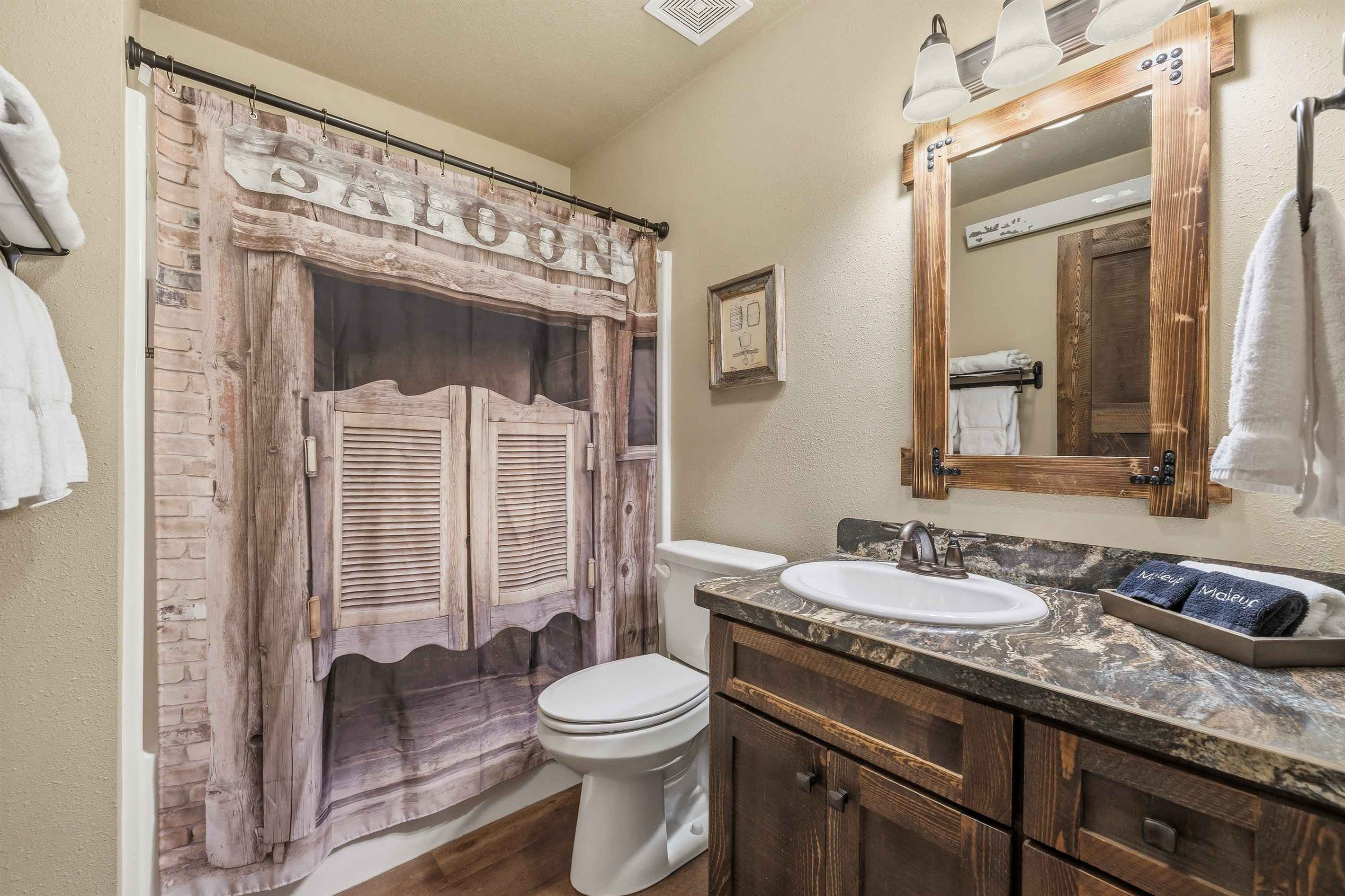 Saloon Cabin gallery image