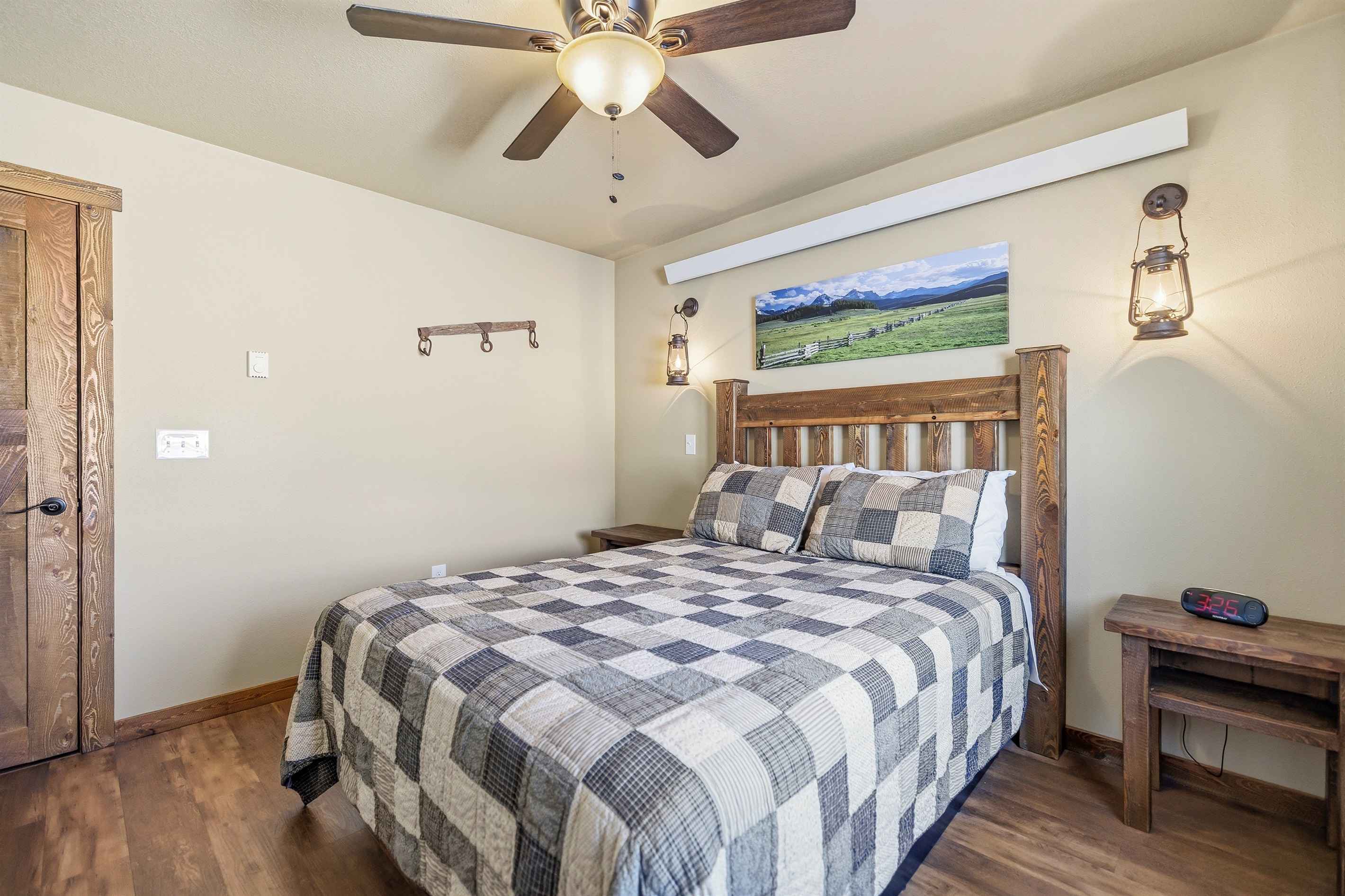 Livery Stable Cabin gallery image