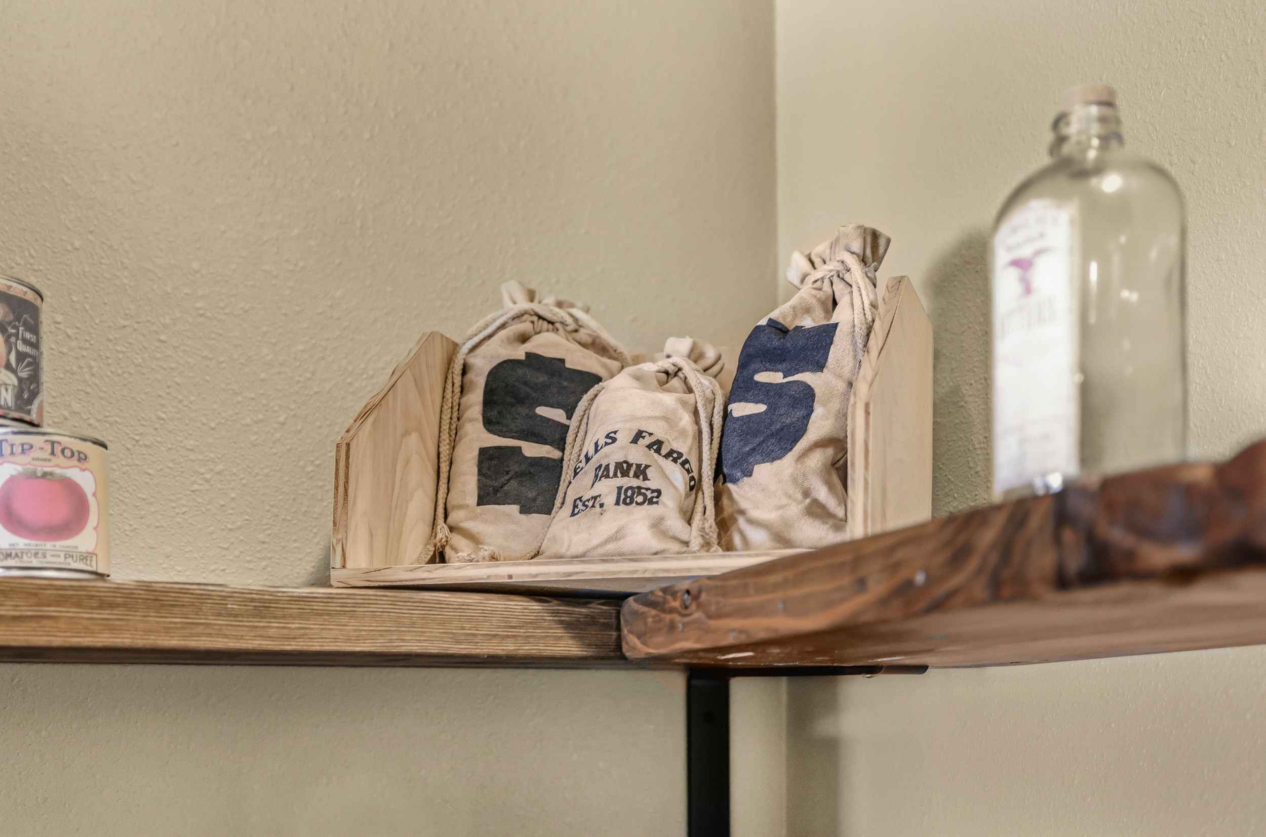Bank Cabin gallery image