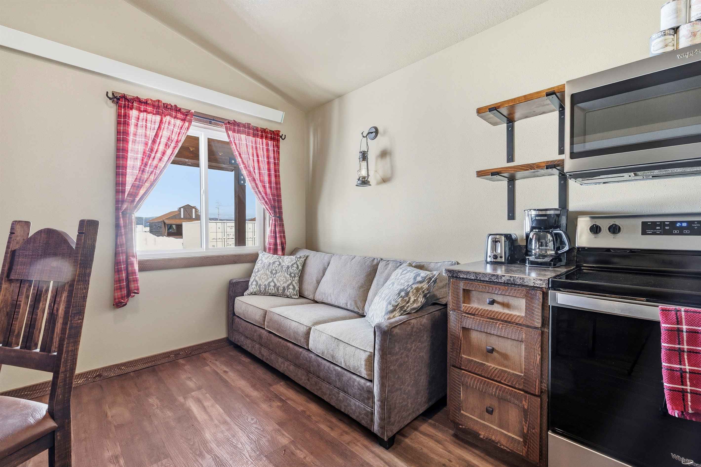 Bank Cabin gallery image