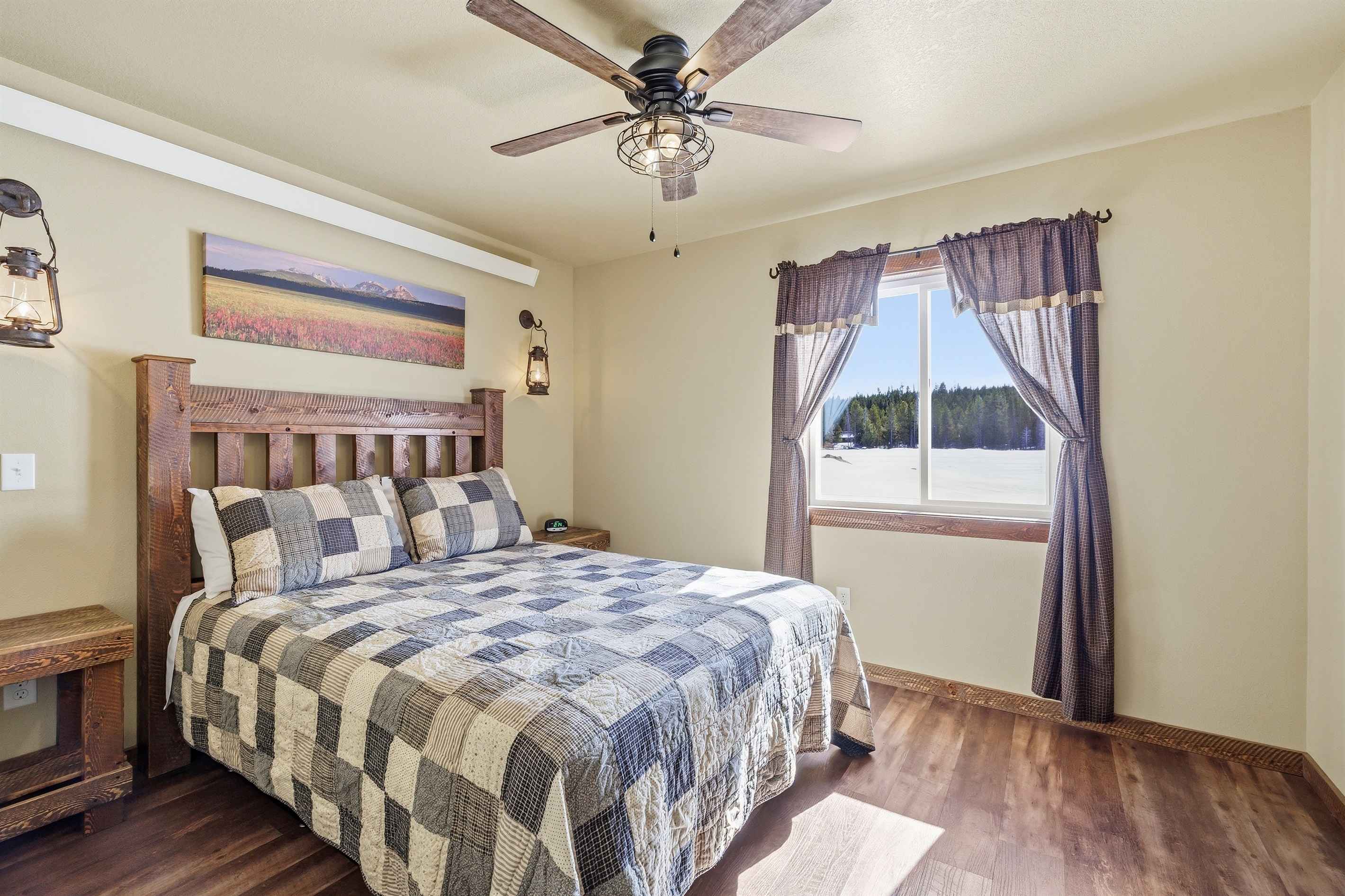 Bank Cabin gallery image
